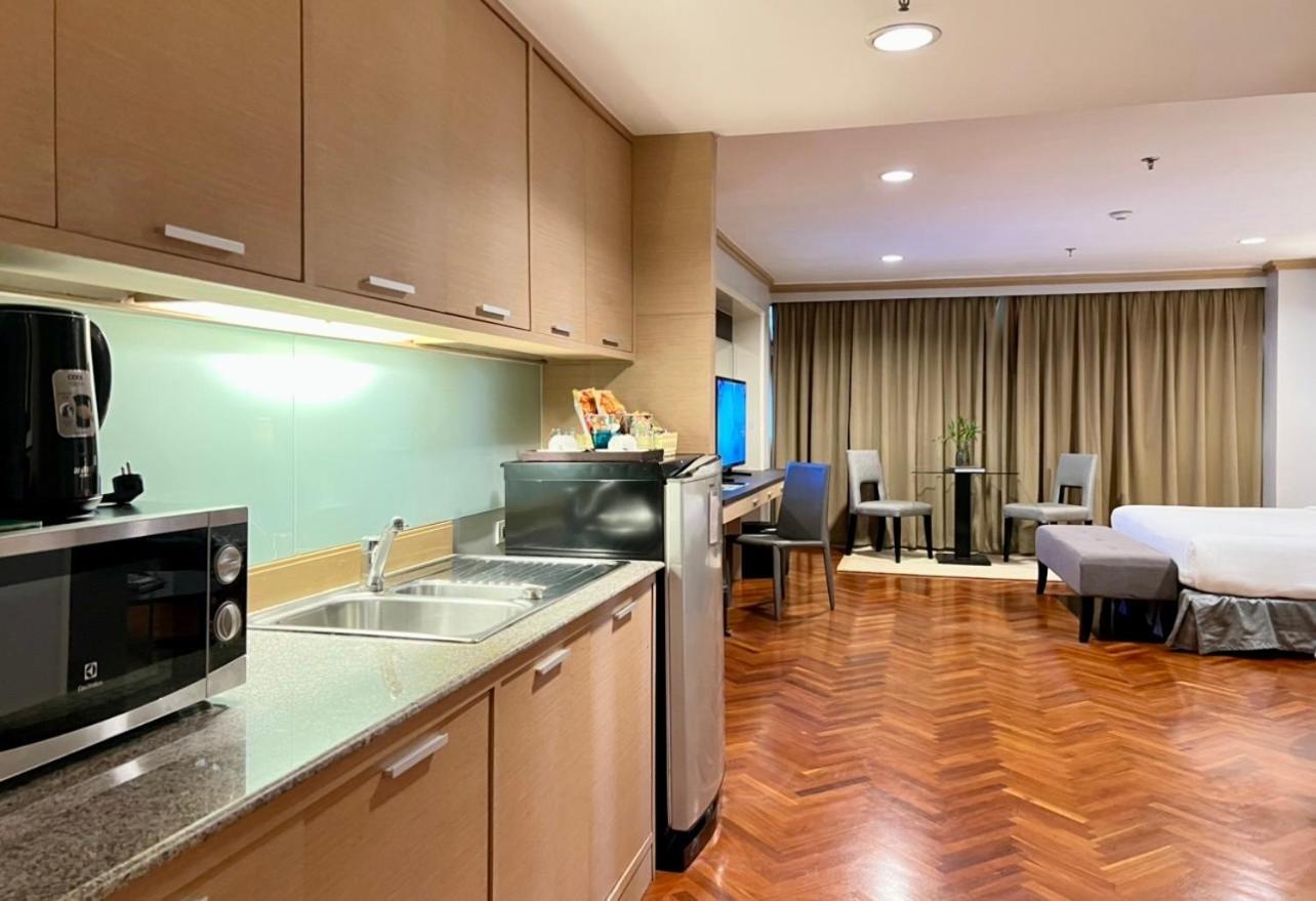 Alt Hotel Nana By Uhg Bangkok Ngoại thất bức ảnh